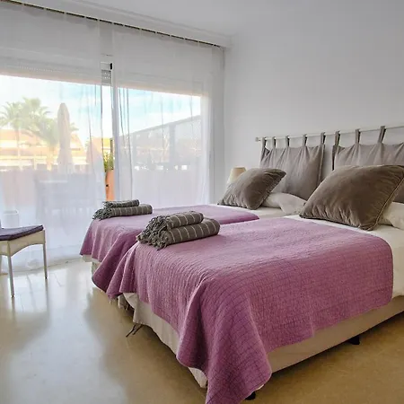 Beautiful Duplex Penthouse Near Puerto Banus Апартаменты *