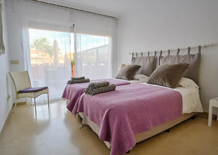 Beautiful Duplex Penthouse Near Puerto Banus Апартаменты *