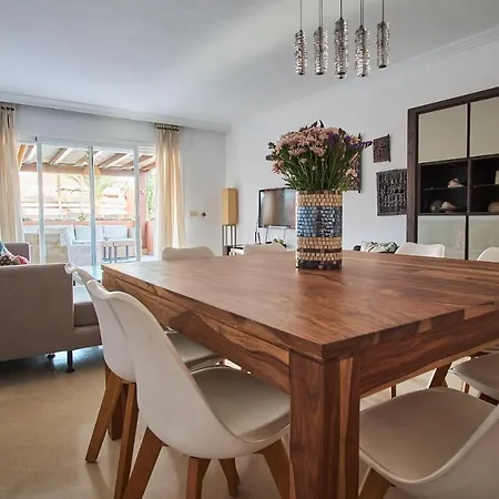 アパート Beautiful Duplex Penthouse Near Puerto Banus